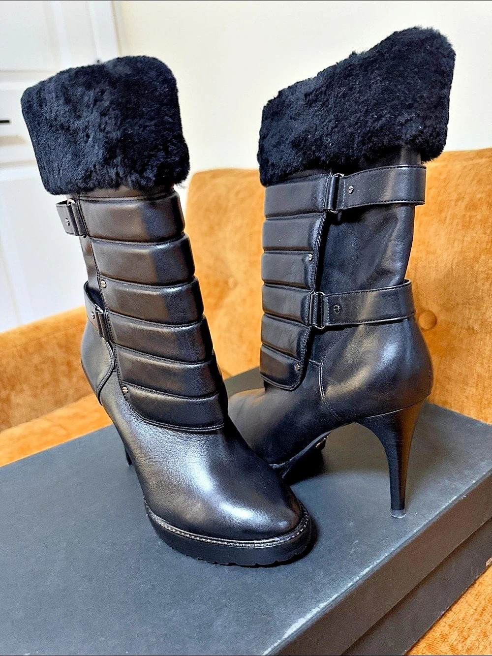 Kenneth Cole Heeled Boots in Black US 6.5 Brand New!